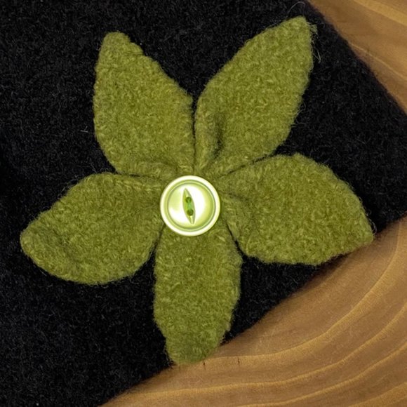 Julie Sinden Merino Wool Cloche - Picture 3 of 4